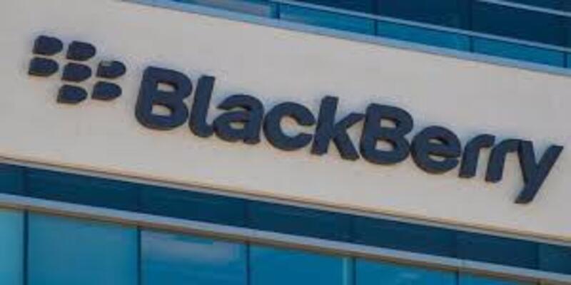 Cổ phiếu của hãng sản xuất điện thoại thông minh BlackBerry bất ngờ tăng hơn 5%